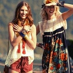 Vestimenta de hippies mujeres hot sale